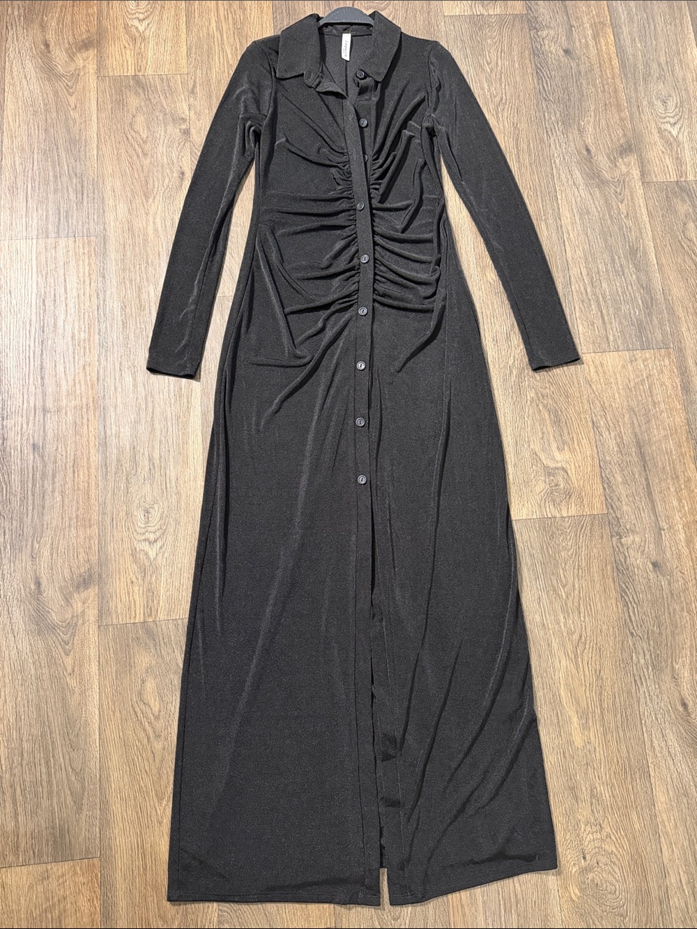 Black Ruched Front Long Sleeve Maxi Dress - Picture 3 of 4